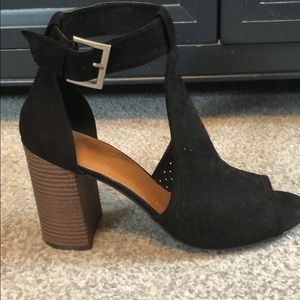 Women’s Size 10 4 Inch Black Heels